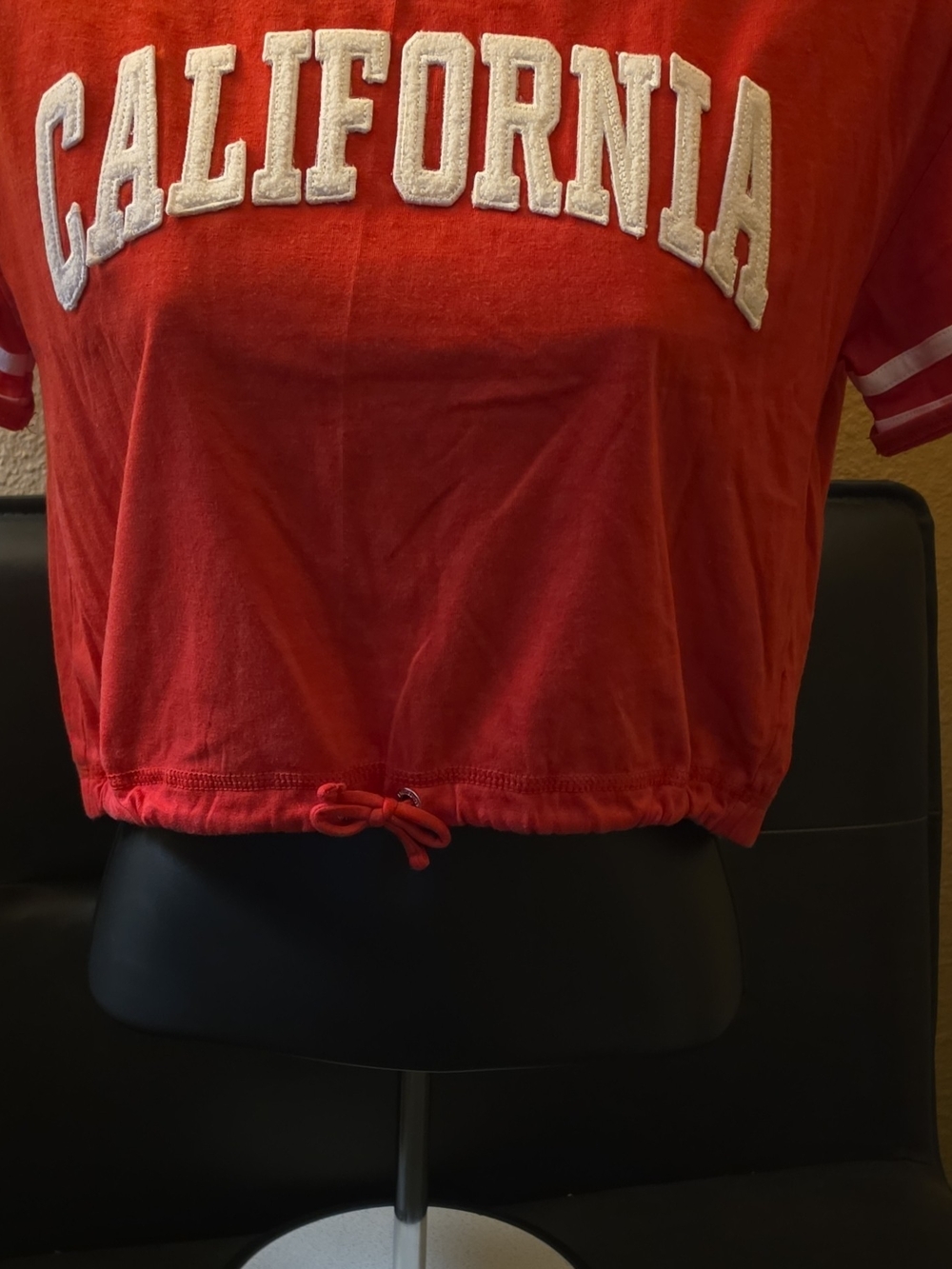 Limited Too Red 'California' Cropped Short Sleeve Tee